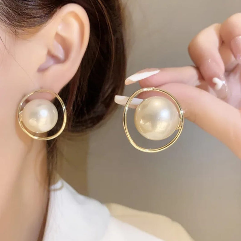 The Wise Hoop Earrings