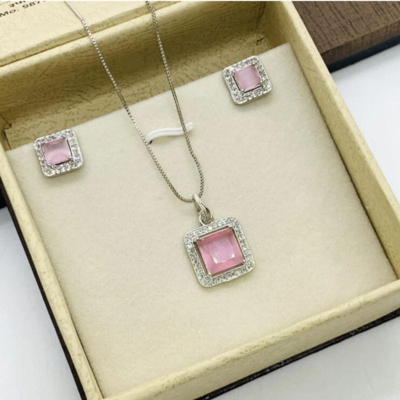 Crystal Tide Neckpiece
